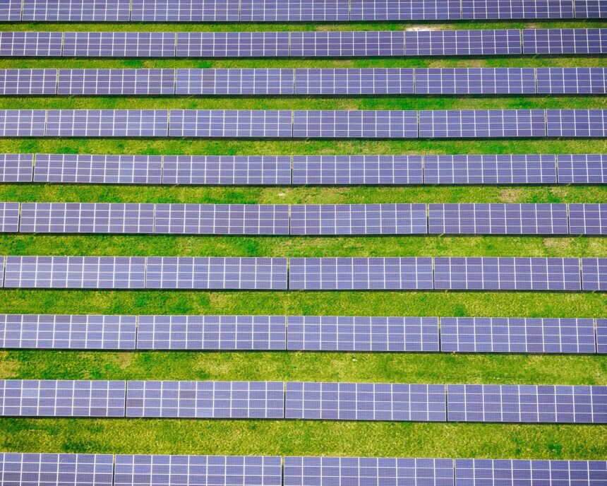 Inspektion einer PV Anlage mit Drohne